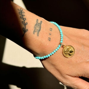 Athéna Turquoise Howlite Bracelet
