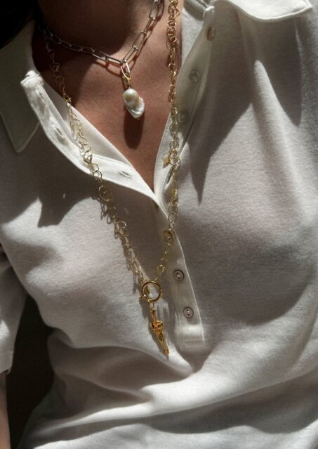 Yasemi Baroque Pearl Clip On Necklace + Inoe Medea Necklace Yasemi Baroque Pearl Clip On Necklace + Inoe Medea Necklace