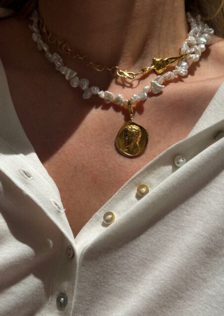 Inoe Medea Choker + Hermis Lustre Clipon Flower Pearl Necklace Inoe Medea Choker + Hermis Lustre Clipon Flower Pearl Necklace