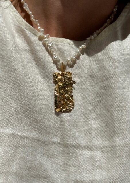 Nike Foil Statement Pearl Necklace Nike Foil Statement Pearl Necklace