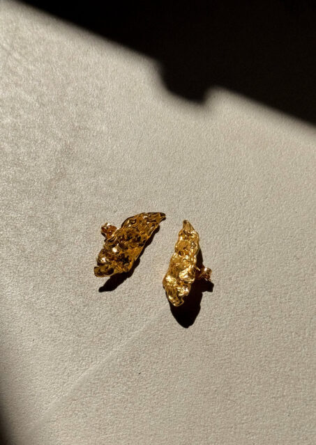 Nebula Small Crawler Earrings