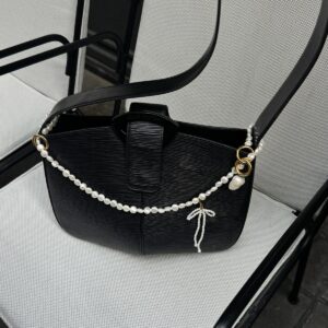 Key Button Pearl Chain