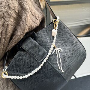Key Button Pearl Chain