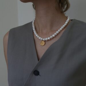 Hercules Round Pearl Necklace