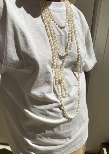 Vilma Pearl Long Necklace Vilma Pearl Long Necklace