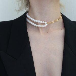 Julie Choker
