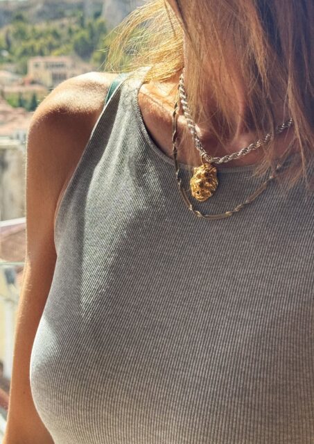 Leon Achilles Choker Leon Achilles Choker