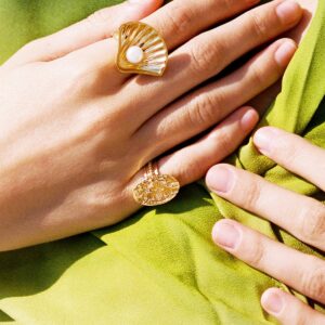 Minoas Sealstone Signet Ring Gold