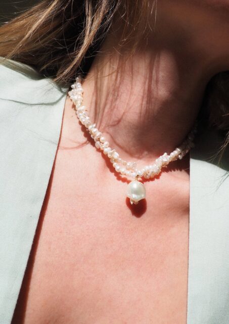 Twisted Flower Pearl Necklace Twisted Flower Pearl Necklace